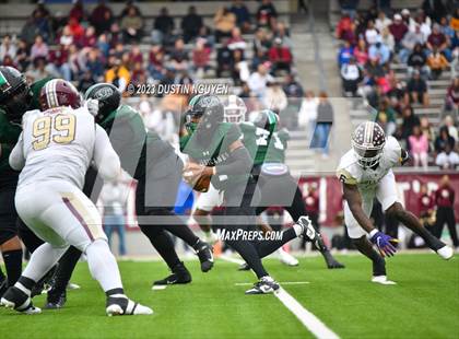 Thumbnail 1 in Fort Bend Hightower vs. Summer Creek (UIL Football 6A D2 Region III Quarterfinal) photogallery.