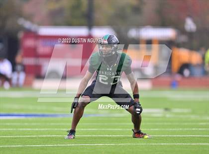 Thumbnail 3 in Fort Bend Hightower vs. Summer Creek (UIL Football 6A D2 Region III Quarterfinal) photogallery.