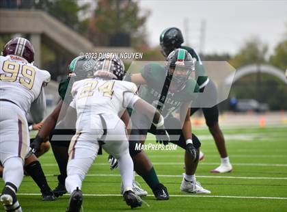 Thumbnail 3 in Fort Bend Hightower vs. Summer Creek (UIL Football 6A D2 Region III Quarterfinal) photogallery.