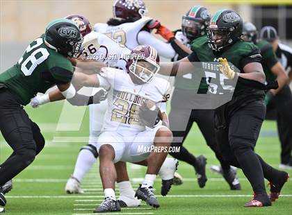 Thumbnail 3 in Fort Bend Hightower vs. Summer Creek (UIL Football 6A D2 Region III Quarterfinal) photogallery.