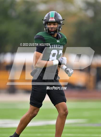 Thumbnail 1 in Fort Bend Hightower vs. Summer Creek (UIL Football 6A D2 Region III Quarterfinal) photogallery.