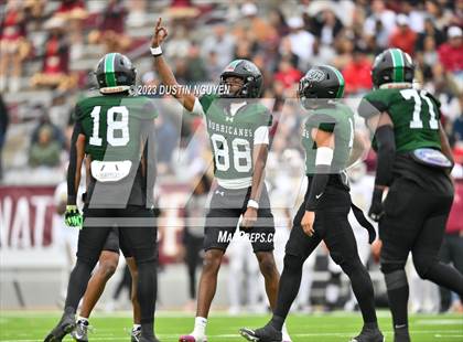 Thumbnail 2 in Fort Bend Hightower vs. Summer Creek (UIL Football 6A D2 Region III Quarterfinal) photogallery.
