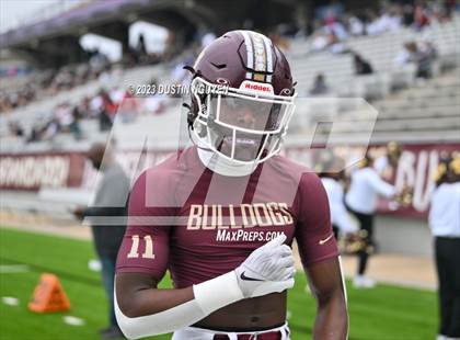 Thumbnail 2 in Fort Bend Hightower vs. Summer Creek (UIL Football 6A D2 Region III Quarterfinal) photogallery.