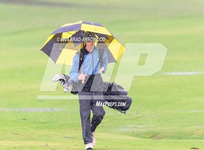 Thumbnail 2 in NCHSAA 2A Final (Day 2 / Awards) photogallery.