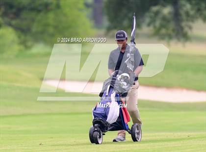 Thumbnail 2 in NCHSAA 2A Final (Day 2 / Awards) photogallery.