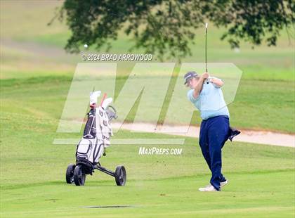 Thumbnail 2 in NCHSAA 2A Final (Day 2 / Awards) photogallery.