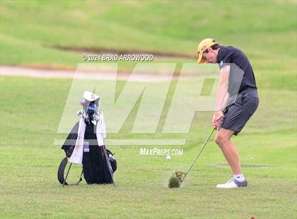 Thumbnail 1 in NCHSAA 2A Final (Day 2 / Awards) photogallery.