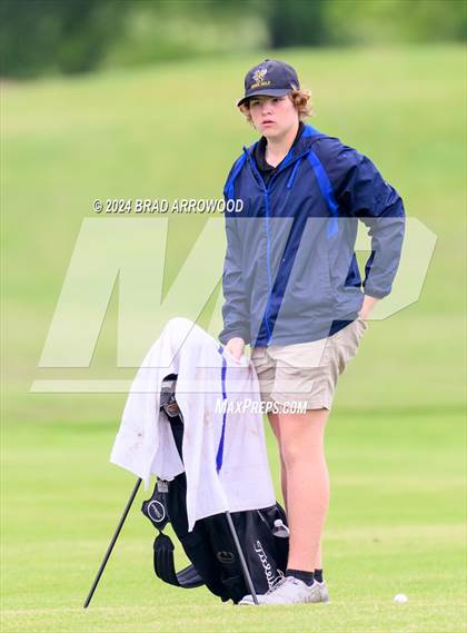 Thumbnail 2 in NCHSAA 2A Final (Day 2 / Awards) photogallery.