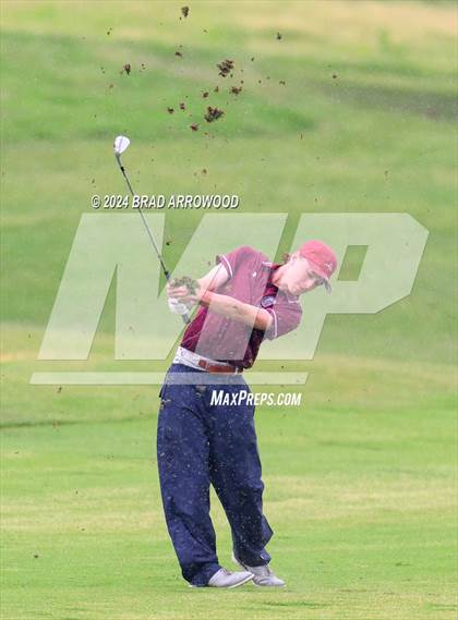 Thumbnail 2 in NCHSAA 2A Final (Day 2 / Awards) photogallery.