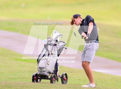 Thumbnail 1 in NCHSAA 2A Final (Day 2 / Awards) photogallery.