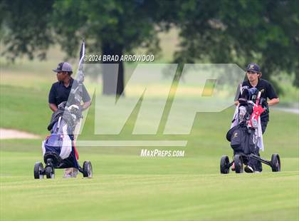 Thumbnail 1 in NCHSAA 2A Final (Day 2 / Awards) photogallery.
