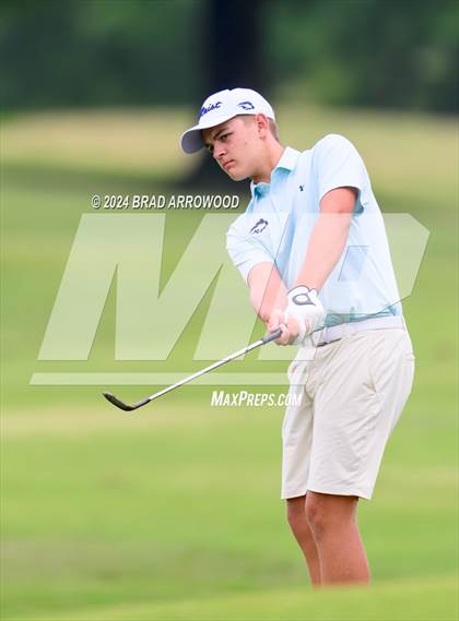 Thumbnail 2 in NCHSAA 2A Final (Day 2 / Awards) photogallery.