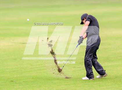 Thumbnail 2 in NCHSAA 2A Final (Day 2 / Awards) photogallery.