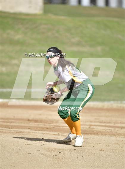 Thumbnail 3 in Lynbrook vs Baldwin photogallery.