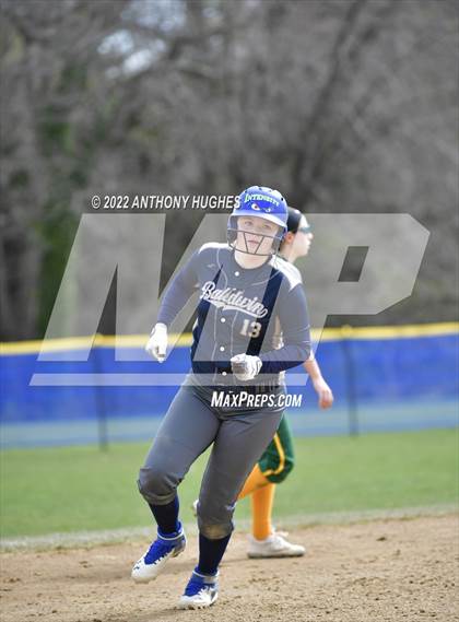 Thumbnail 3 in Lynbrook vs Baldwin photogallery.