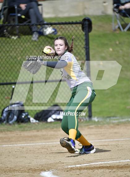 Thumbnail 1 in Lynbrook vs Baldwin photogallery.