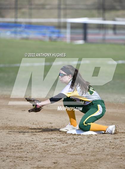 Thumbnail 1 in Lynbrook vs Baldwin photogallery.