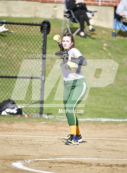 Thumbnail 2 in Lynbrook vs Baldwin photogallery.