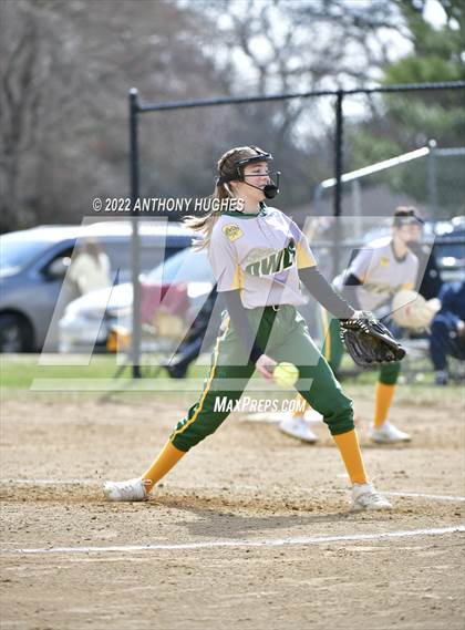 Thumbnail 1 in Lynbrook vs Baldwin photogallery.
