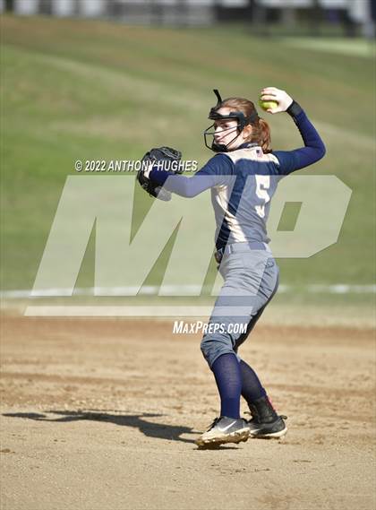 Thumbnail 1 in Lynbrook vs Baldwin photogallery.