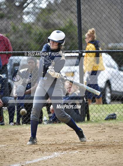 Thumbnail 2 in Lynbrook vs Baldwin photogallery.
