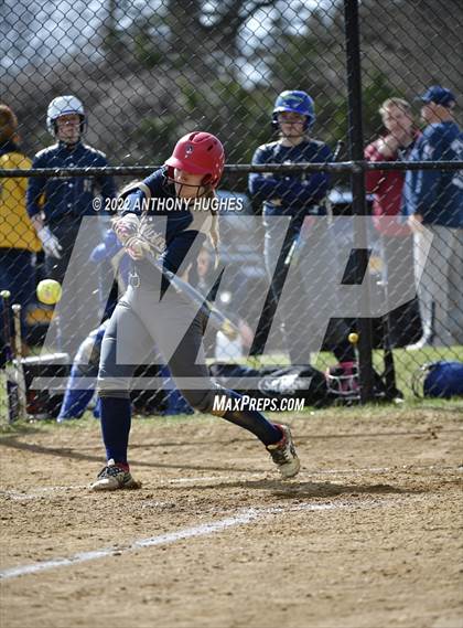 Thumbnail 2 in Lynbrook vs Baldwin photogallery.