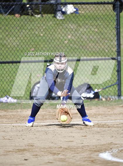 Thumbnail 2 in Lynbrook vs Baldwin photogallery.