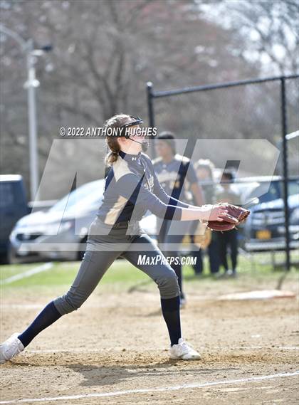 Thumbnail 3 in Lynbrook vs Baldwin photogallery.