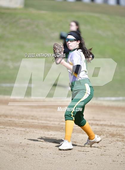 Thumbnail 1 in Lynbrook vs Baldwin photogallery.