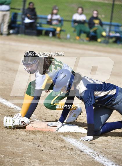 Thumbnail 2 in Lynbrook vs Baldwin photogallery.