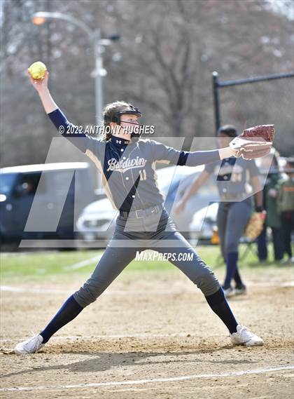 Thumbnail 1 in Lynbrook vs Baldwin photogallery.