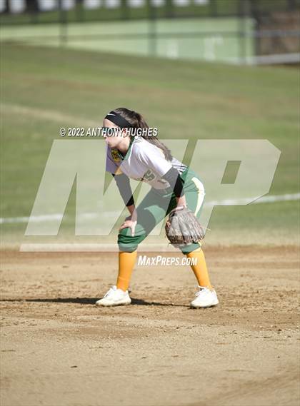 Thumbnail 2 in Lynbrook vs Baldwin photogallery.