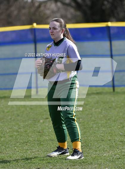 Thumbnail 2 in Lynbrook vs Baldwin photogallery.