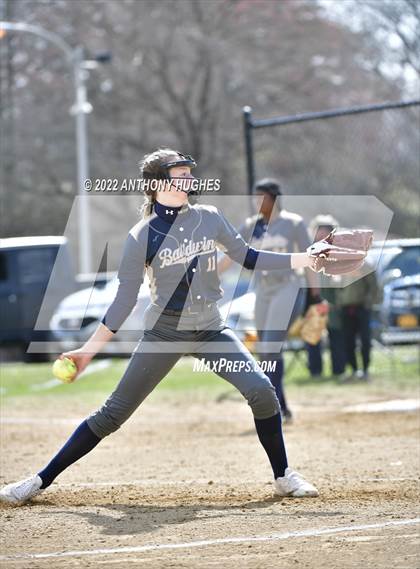 Thumbnail 2 in Lynbrook vs Baldwin photogallery.