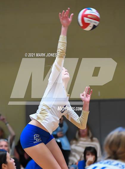 Thumbnail 2 in Santa Margarita vs. Oviedo (Nike Tournament of Champions) photogallery.