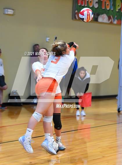 Thumbnail 2 in Santa Margarita vs. Oviedo (Nike Tournament of Champions) photogallery.