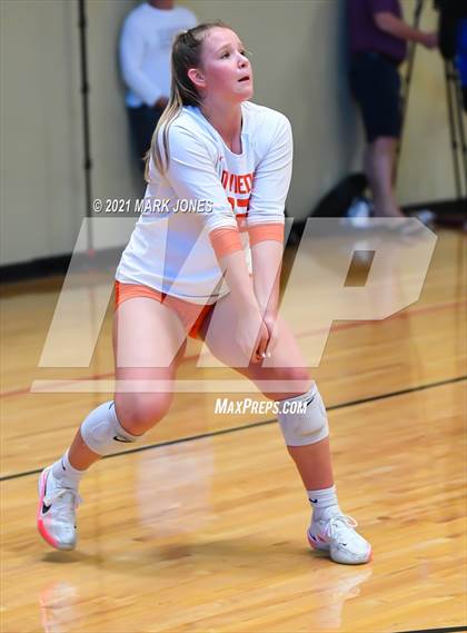 Thumbnail 3 in Santa Margarita vs. Oviedo (Nike Tournament of Champions) photogallery.