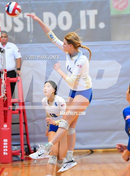 Thumbnail 3 in Santa Margarita vs. Oviedo (Nike Tournament of Champions) photogallery.