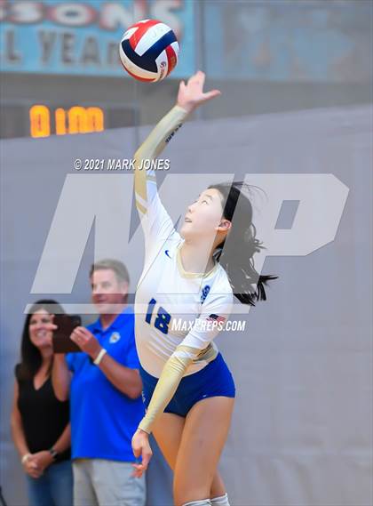 Thumbnail 2 in Santa Margarita vs. Oviedo (Nike Tournament of Champions) photogallery.