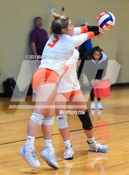 Thumbnail 1 in Santa Margarita vs. Oviedo (Nike Tournament of Champions) photogallery.