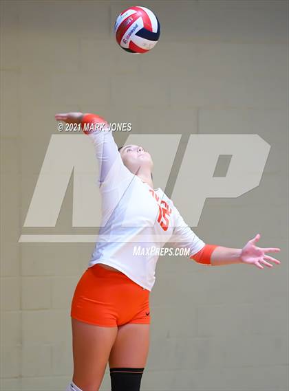 Thumbnail 2 in Santa Margarita vs. Oviedo (Nike Tournament of Champions) photogallery.