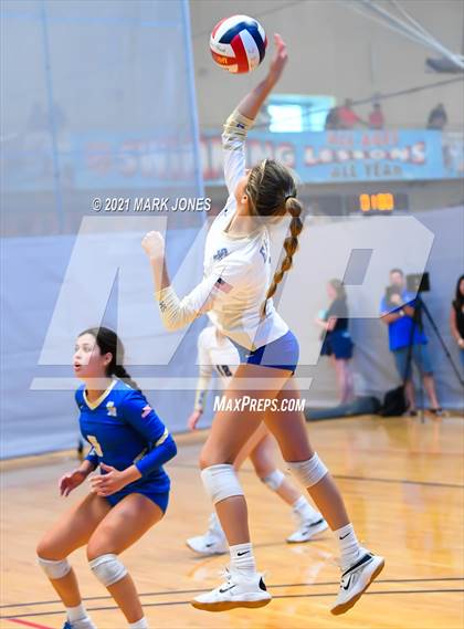 Thumbnail 2 in Santa Margarita vs. Oviedo (Nike Tournament of Champions) photogallery.