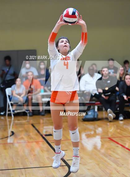 Thumbnail 1 in Santa Margarita vs. Oviedo (Nike Tournament of Champions) photogallery.