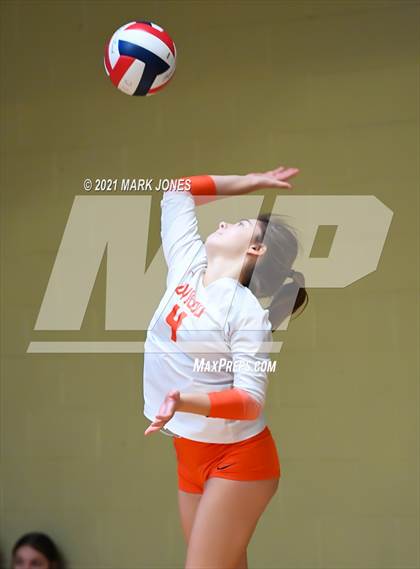 Thumbnail 2 in Santa Margarita vs. Oviedo (Nike Tournament of Champions) photogallery.