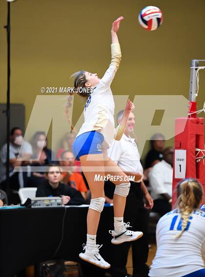 Thumbnail 3 in Santa Margarita vs. Oviedo (Nike Tournament of Champions) photogallery.