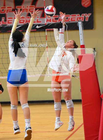 Thumbnail 3 in Santa Margarita vs. Oviedo (Nike Tournament of Champions) photogallery.
