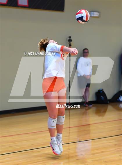 Thumbnail 1 in Santa Margarita vs. Oviedo (Nike Tournament of Champions) photogallery.