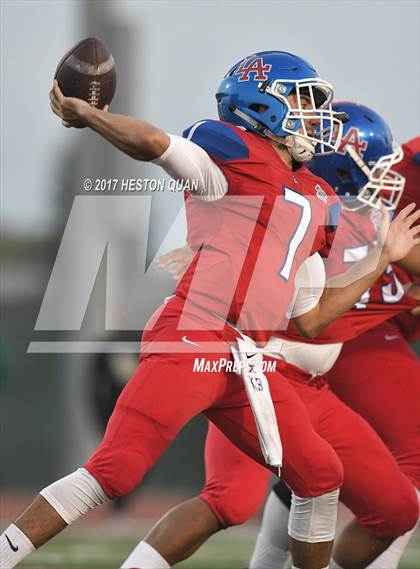 Thumbnail 3 in Long Beach Poly @ Los Alamitos photogallery.
