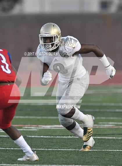 Thumbnail 3 in Long Beach Poly @ Los Alamitos photogallery.