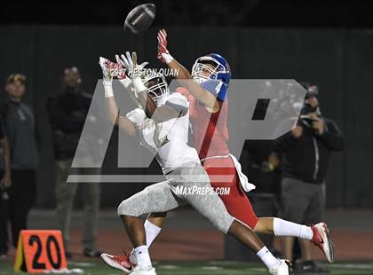 Thumbnail 3 in Long Beach Poly @ Los Alamitos photogallery.